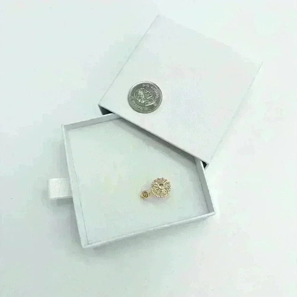 Gorgeous gold colored stone adjustable spinning  top ring - Picture 2 of 4